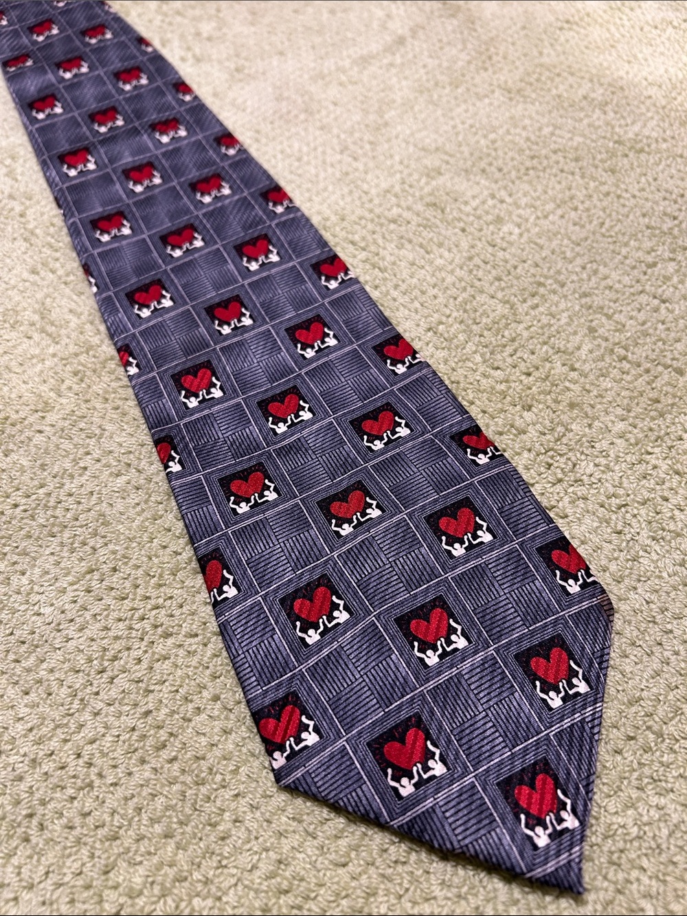 Keith Haring Silk Gray Tie with Red Heart Motif